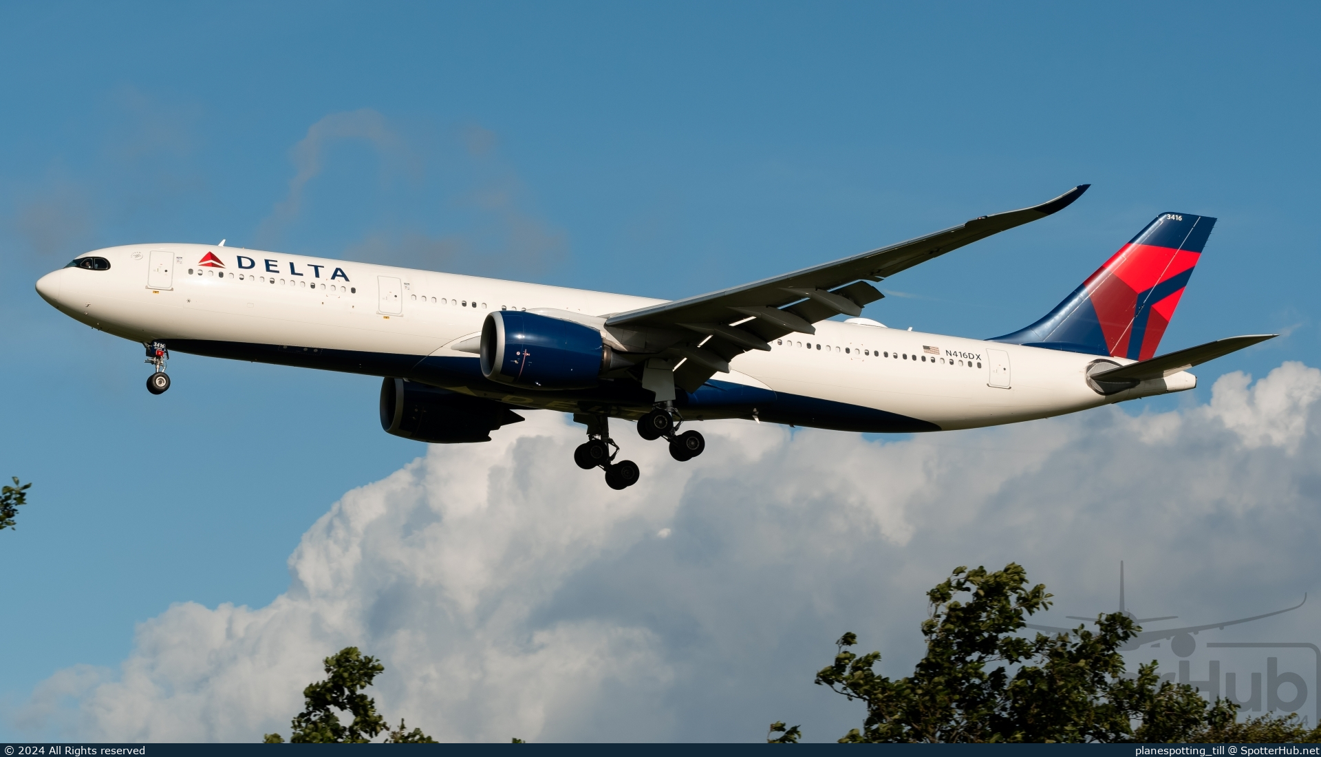 Photo of N416DX - Airbus A330-941 operated by Delta Air Lines