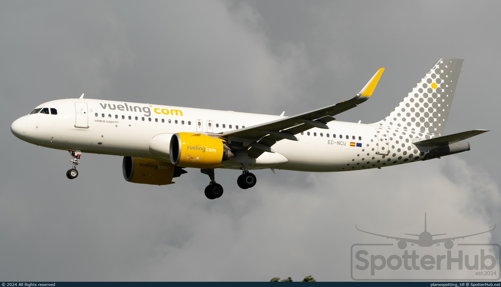 Photo of EC-NCU - Airbus A320-271N operated by Vueling