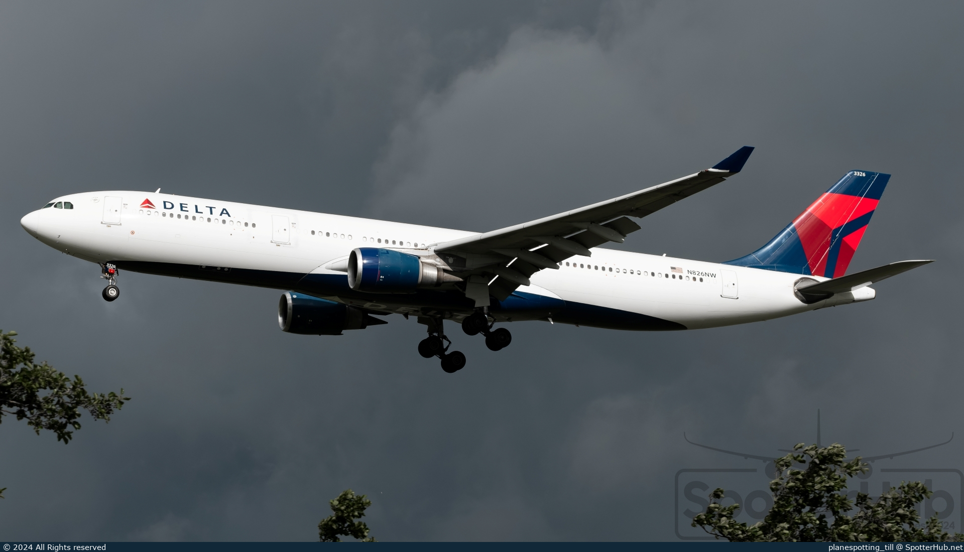 Photo of N826NW - Airbus A330-302 operated by Delta Air Lines