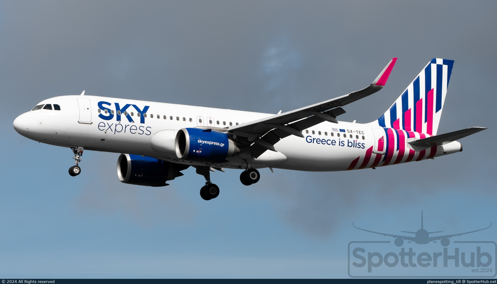 Photo of SX-TEC - Airbus A320-251N operated by Sky Express