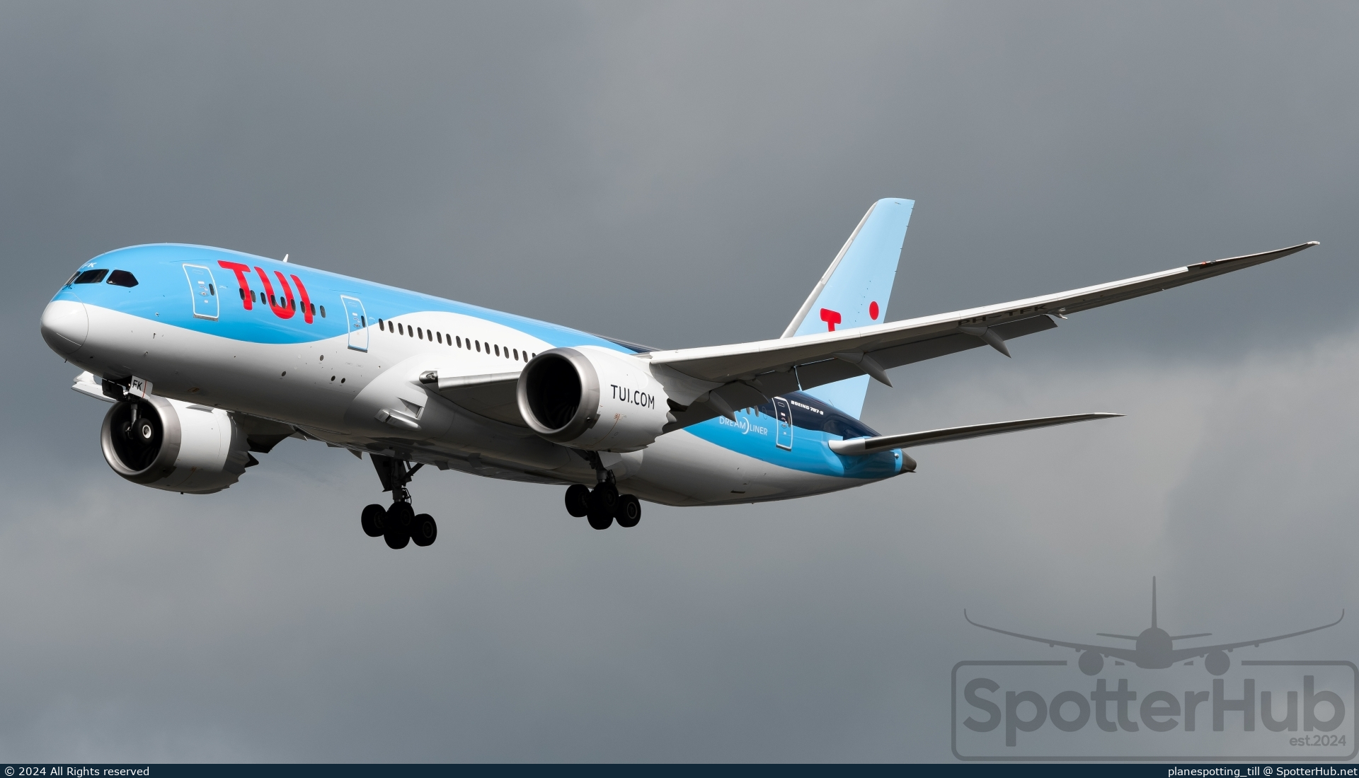 Photo of PH-TFK - Boeing 787-8 Dreamliner operated by TUI Airlines Nederland