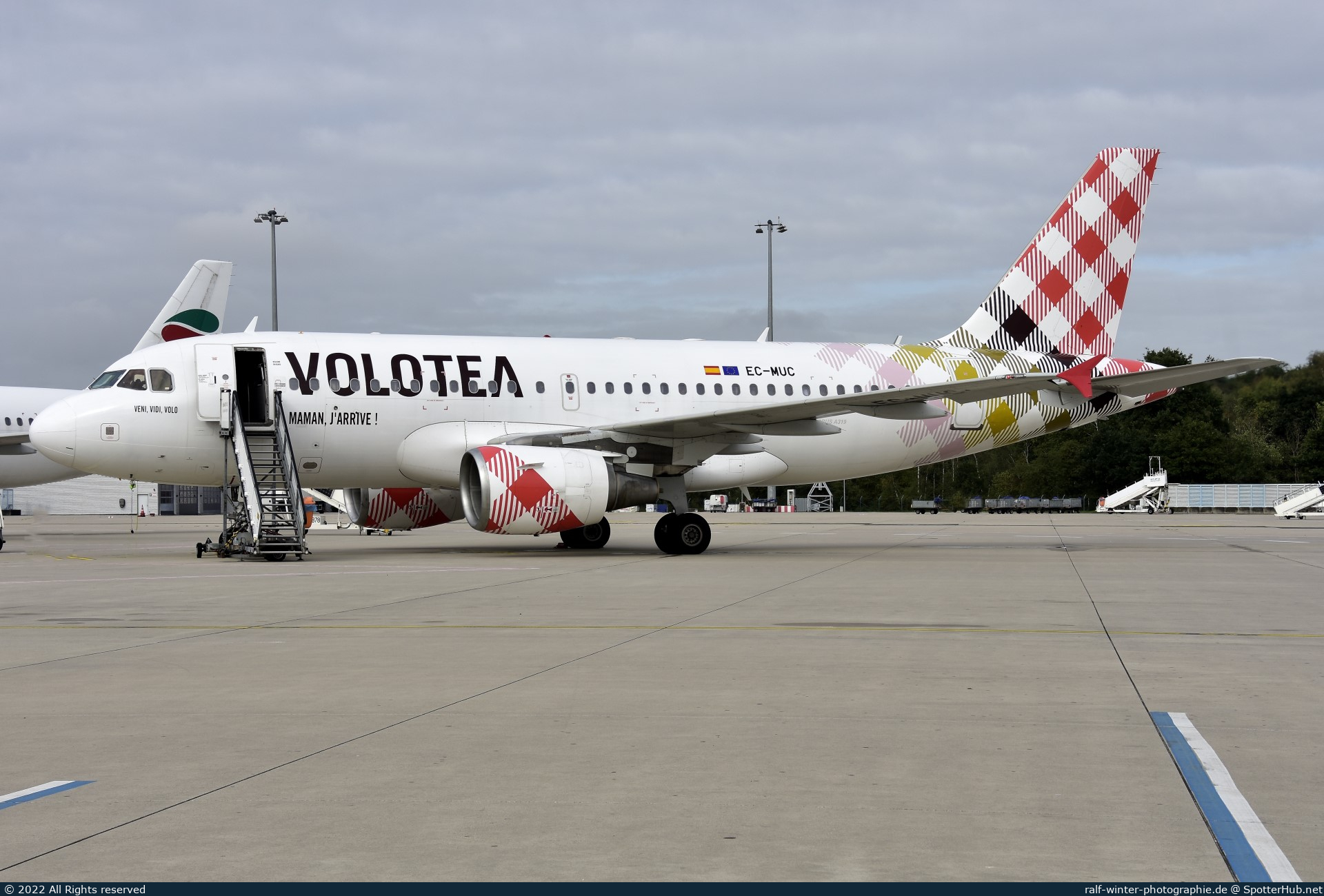 Photo of EC-MUC - Airbus A319-111 operated by Volotea