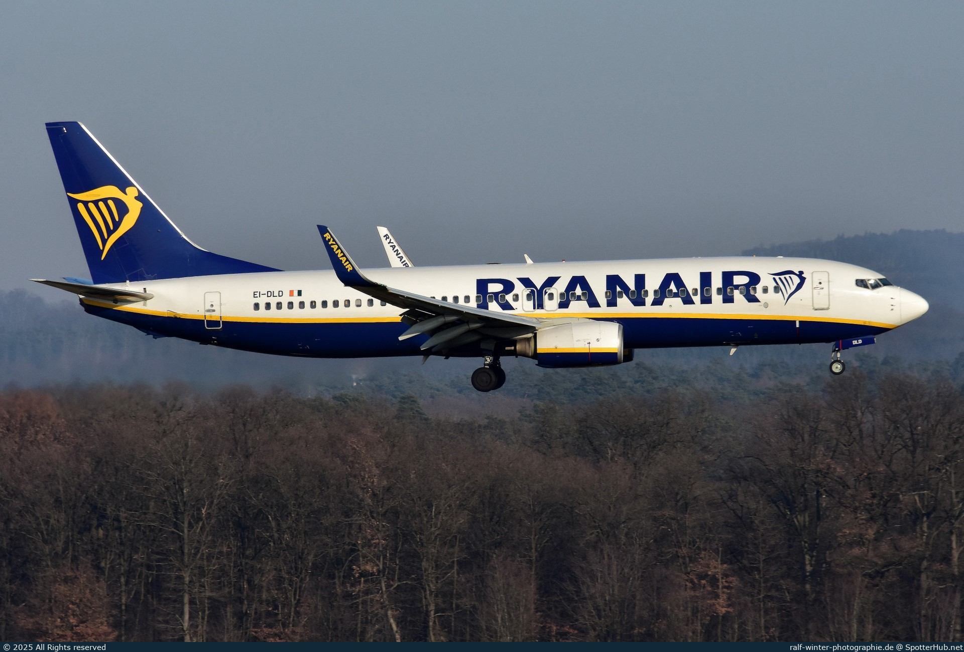 Photo of EI-DLD - Boeing 737-8AS operated by Ryanair