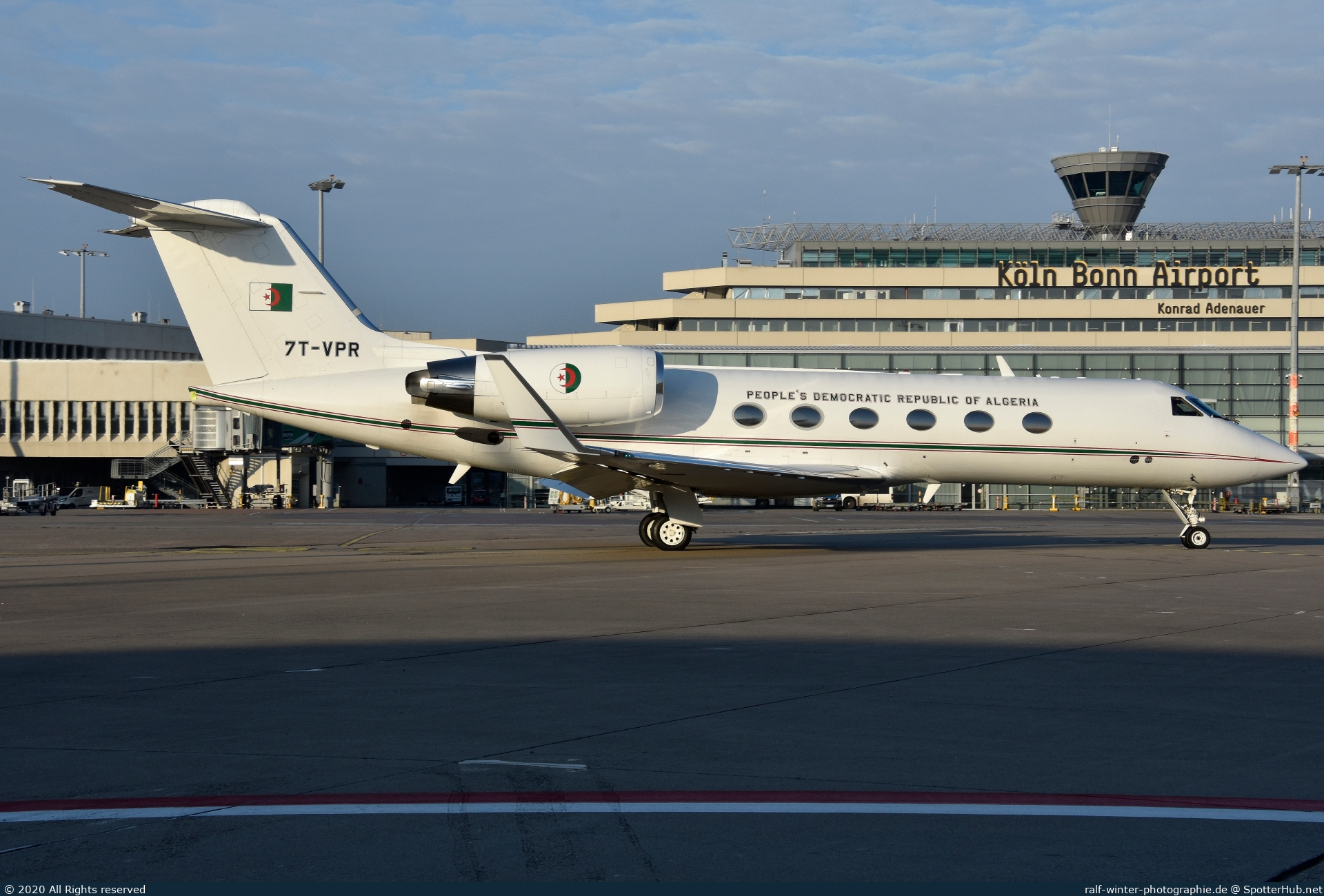 Photo of 7T-VPR - Gulfstream GIV-SP operated by Government of Algeria