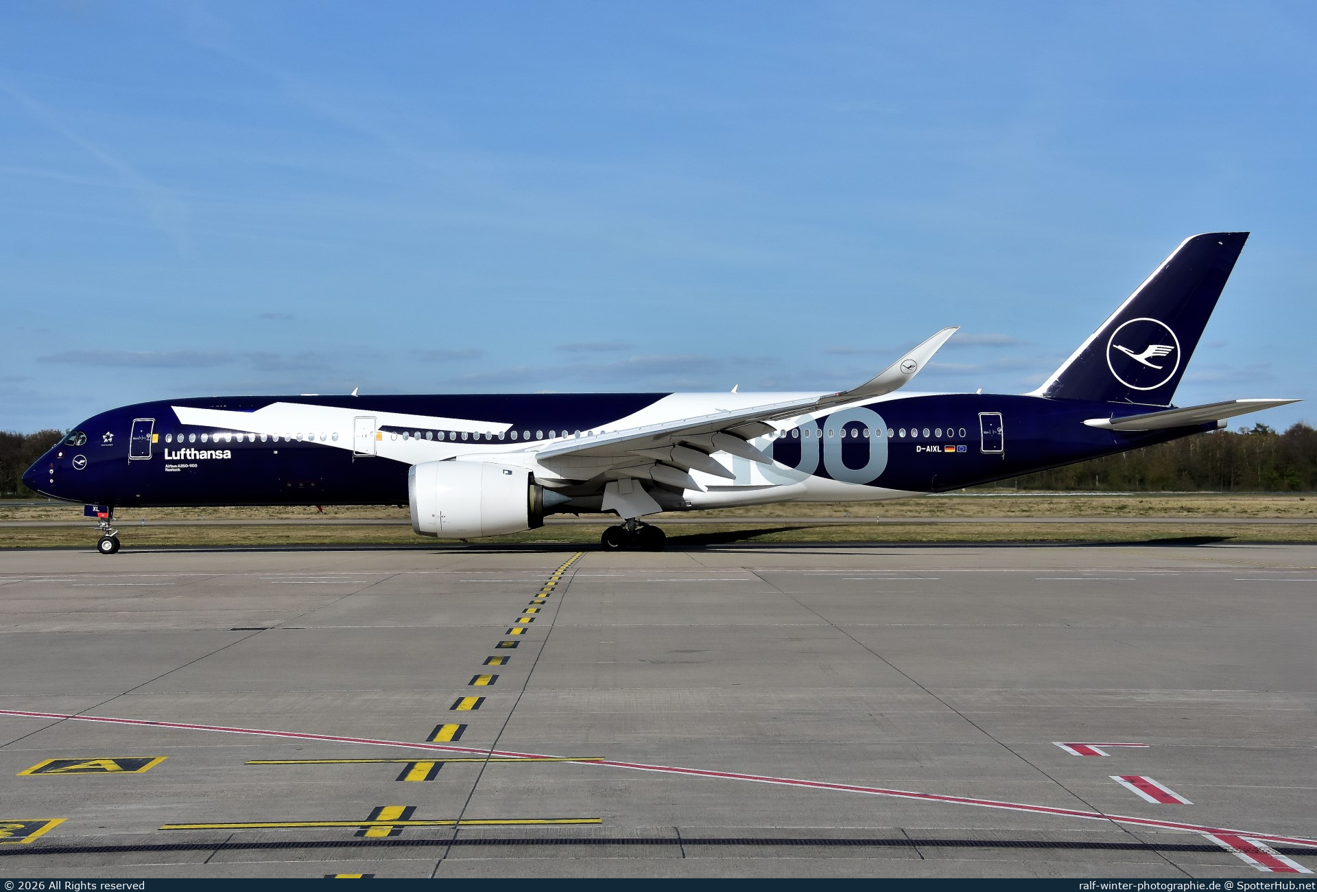 Photo of D-AIXL - Airbus A350-941 operated by Lufthansa