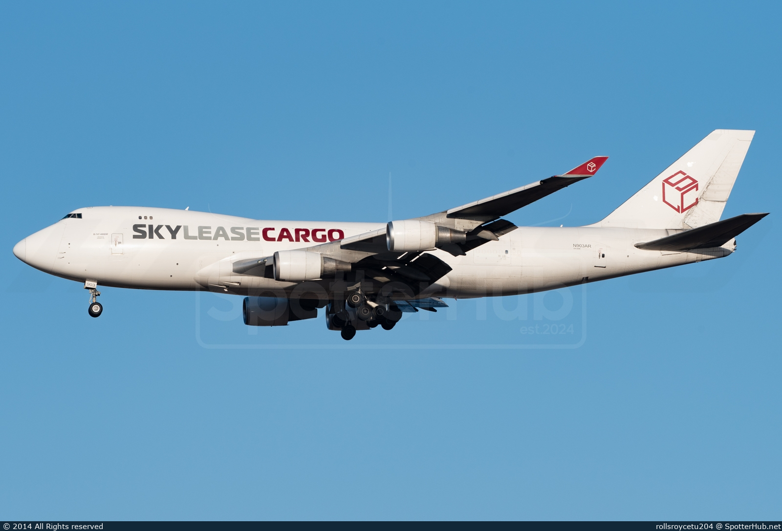Photo of N903AR - Boeing 747-428F(ER) operated by Sky Lease Cargo