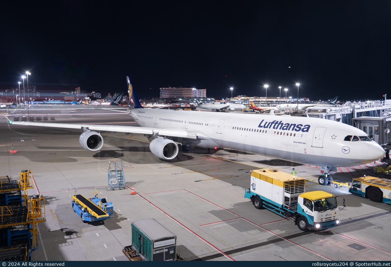 Photo of D-AIHU - Airbus A340-642 operated by Lufthansa