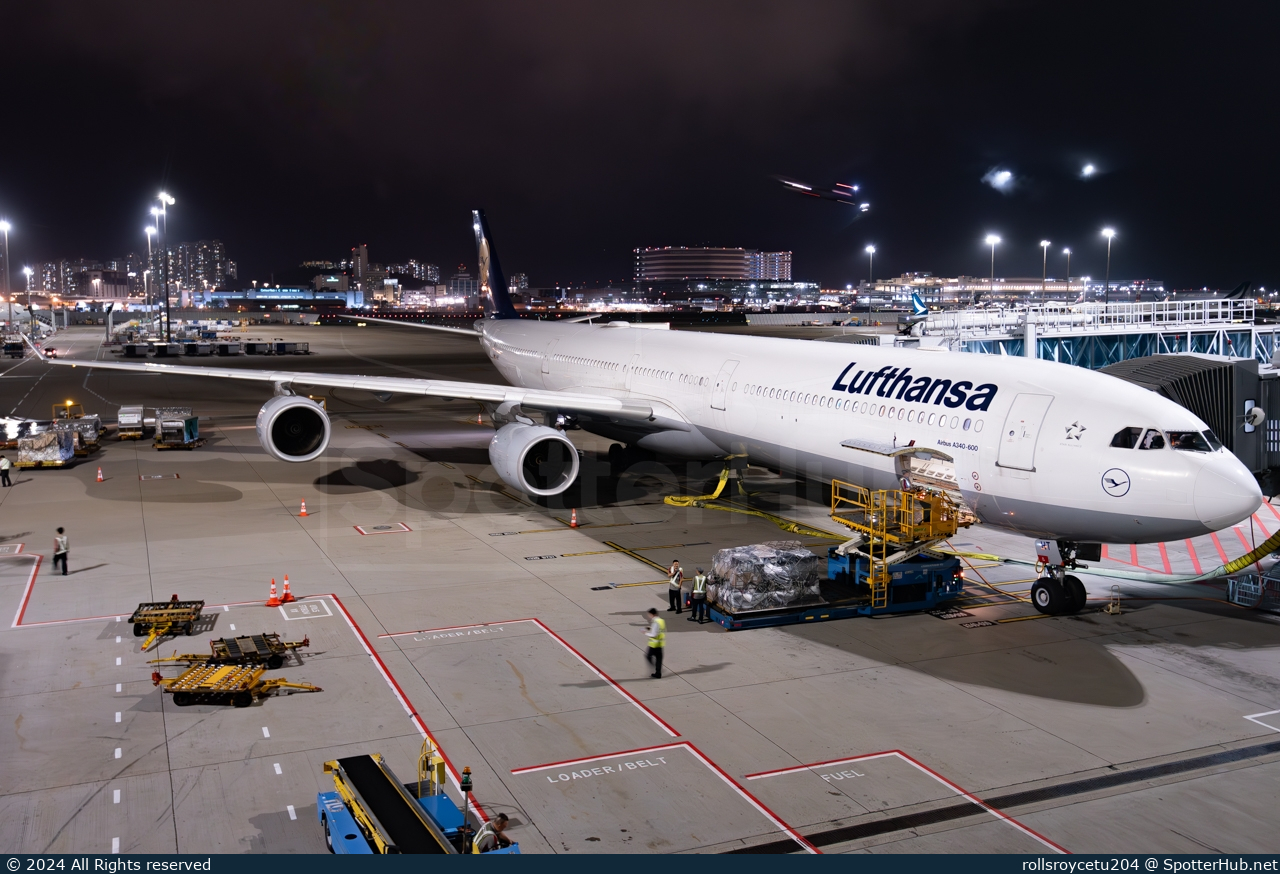 Photo of D-AIHT - Airbus A340-642 operated by Lufthansa