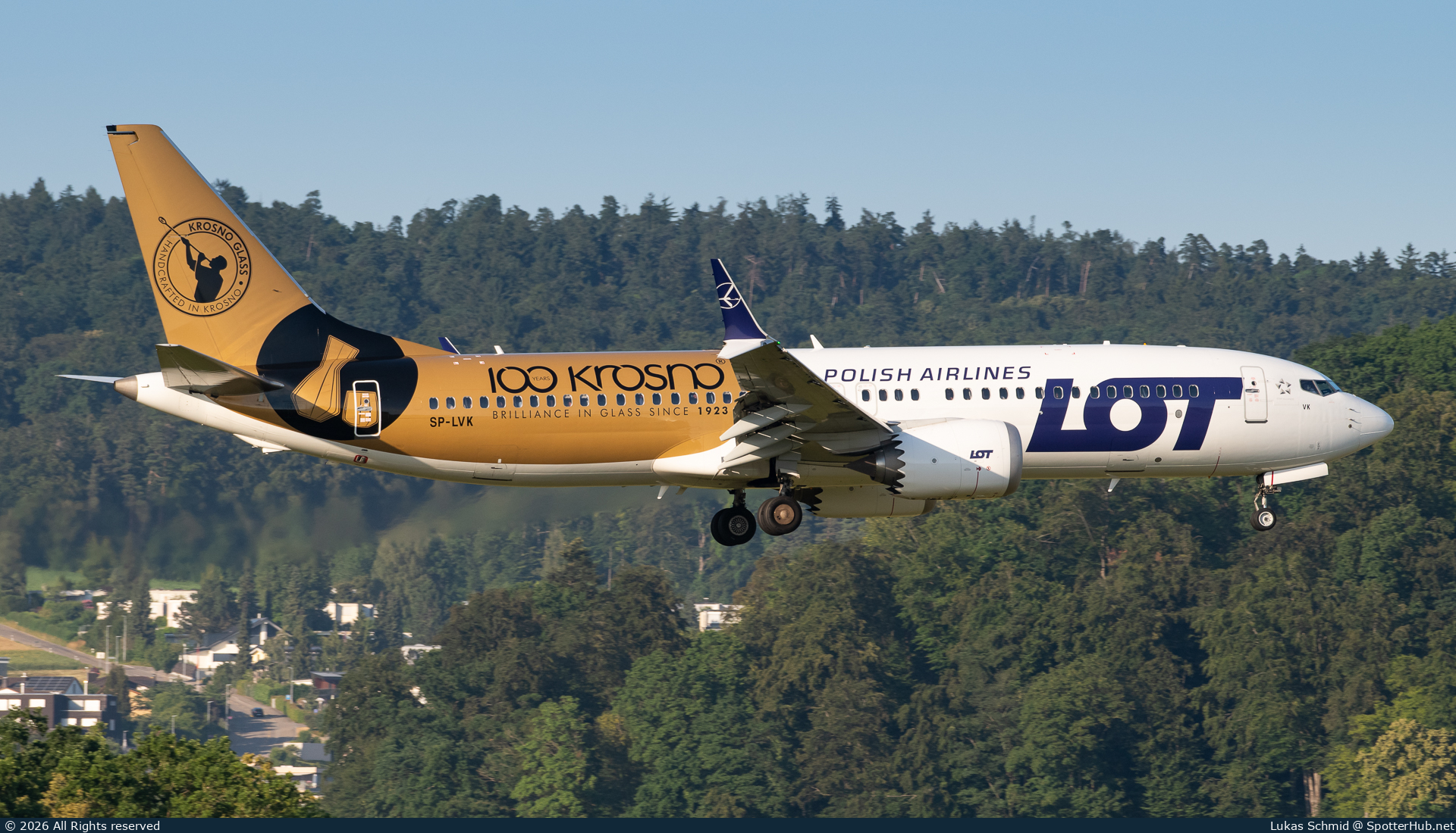 Photo of SP-LVK - Boeing 737 MAX 8 operated by LOT Polish Airlines