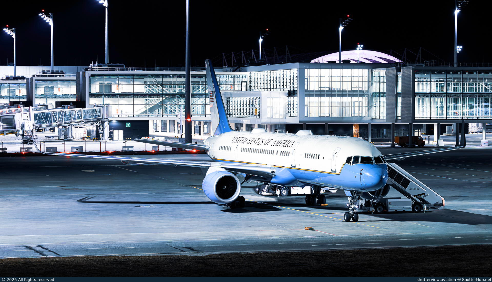 Photo of 99-0004 - Boeing C-32A operated by US Air Force