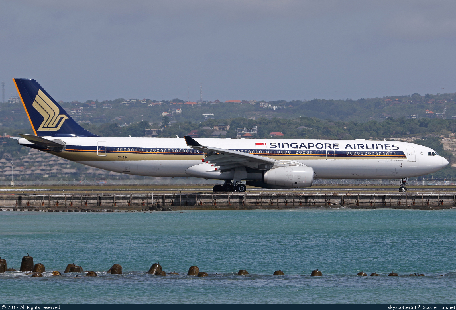 Photo of 9V-SSC - Airbus A330-343 operated by Singapore Airlines