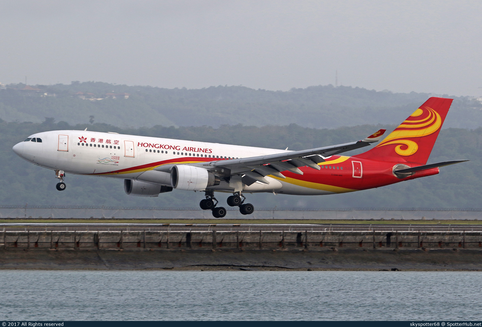 Photo of B-LND - Airbus A330-223 operated by Hong Kong Airlines