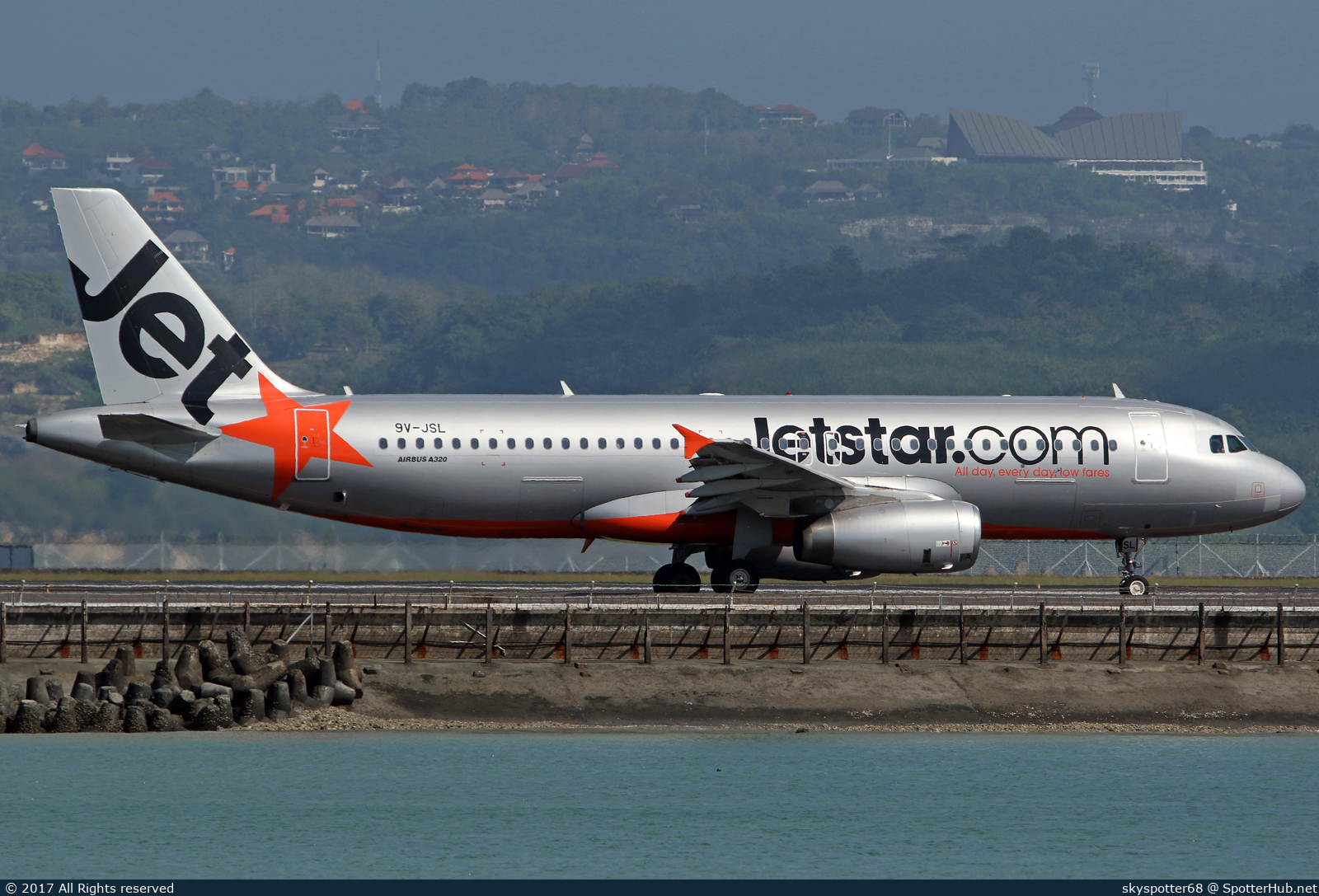 Photo of 9V-JSL - Airbus A320-232 operated by Jetstar Asia