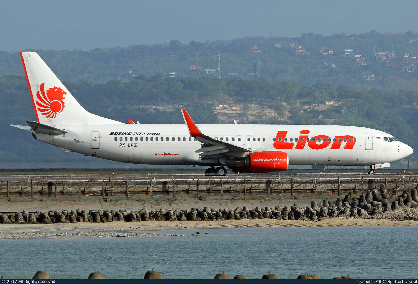 Photo of PK-LKZ - Boeing 737-8GP operated by Lion Air