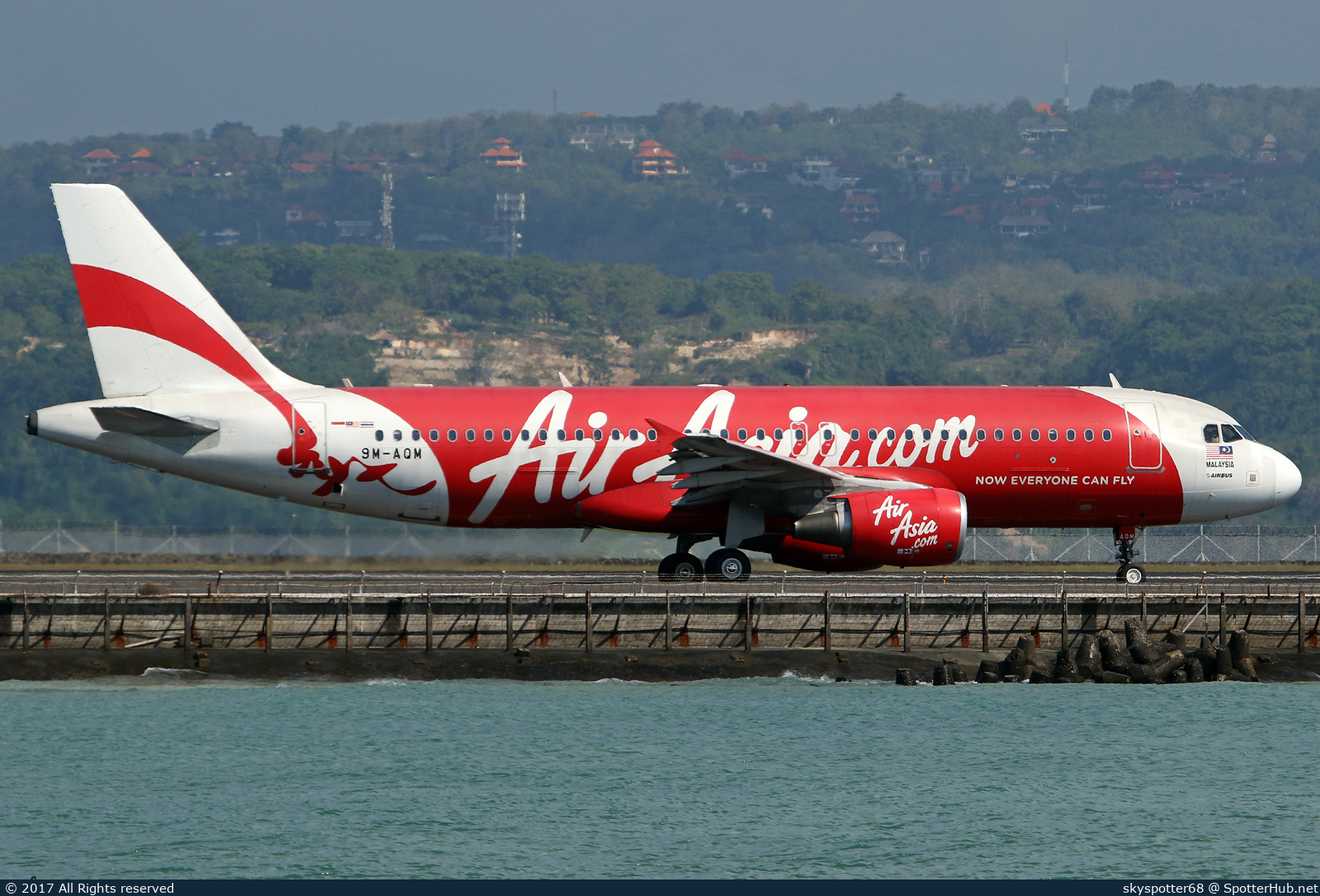 Photo of 9M-AQM - Airbus A320-216 operated by AirAsia