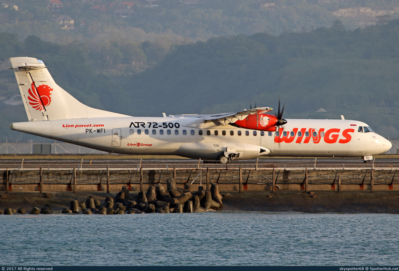 Photo of PK-WFI - ATR 72-500 operated by Wings Air