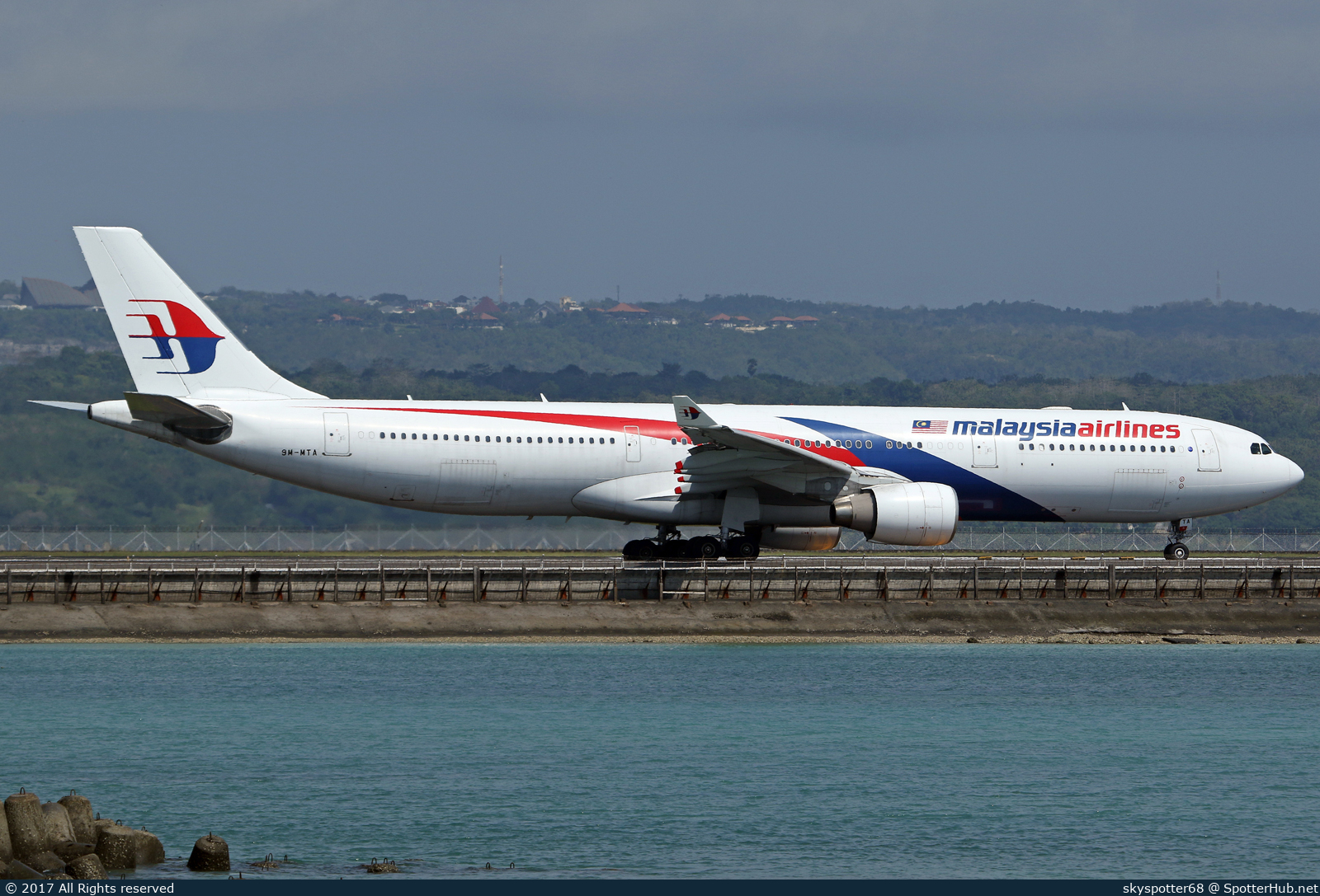 Photo of 9M-MTA - Airbus A330-323 operated by Malaysia Airlines
