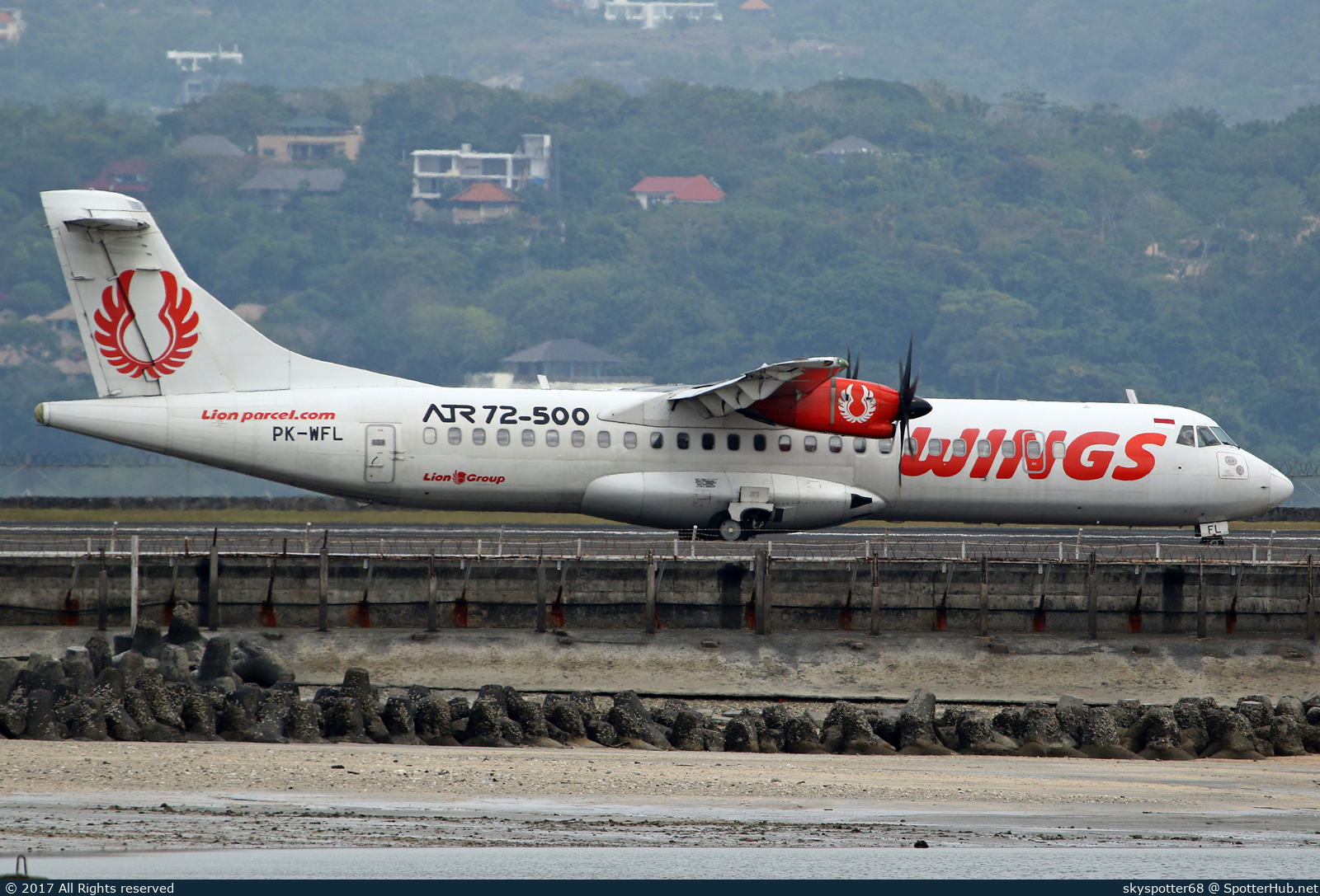 Photo of PK-WFL - ATR 72-500 operated by Wings Air