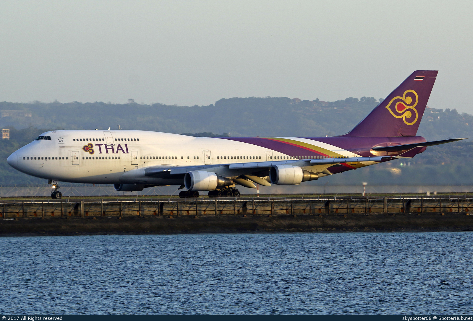 Photo of HS-TGZ - Boeing 747-4D7 operated by Thai Airways International