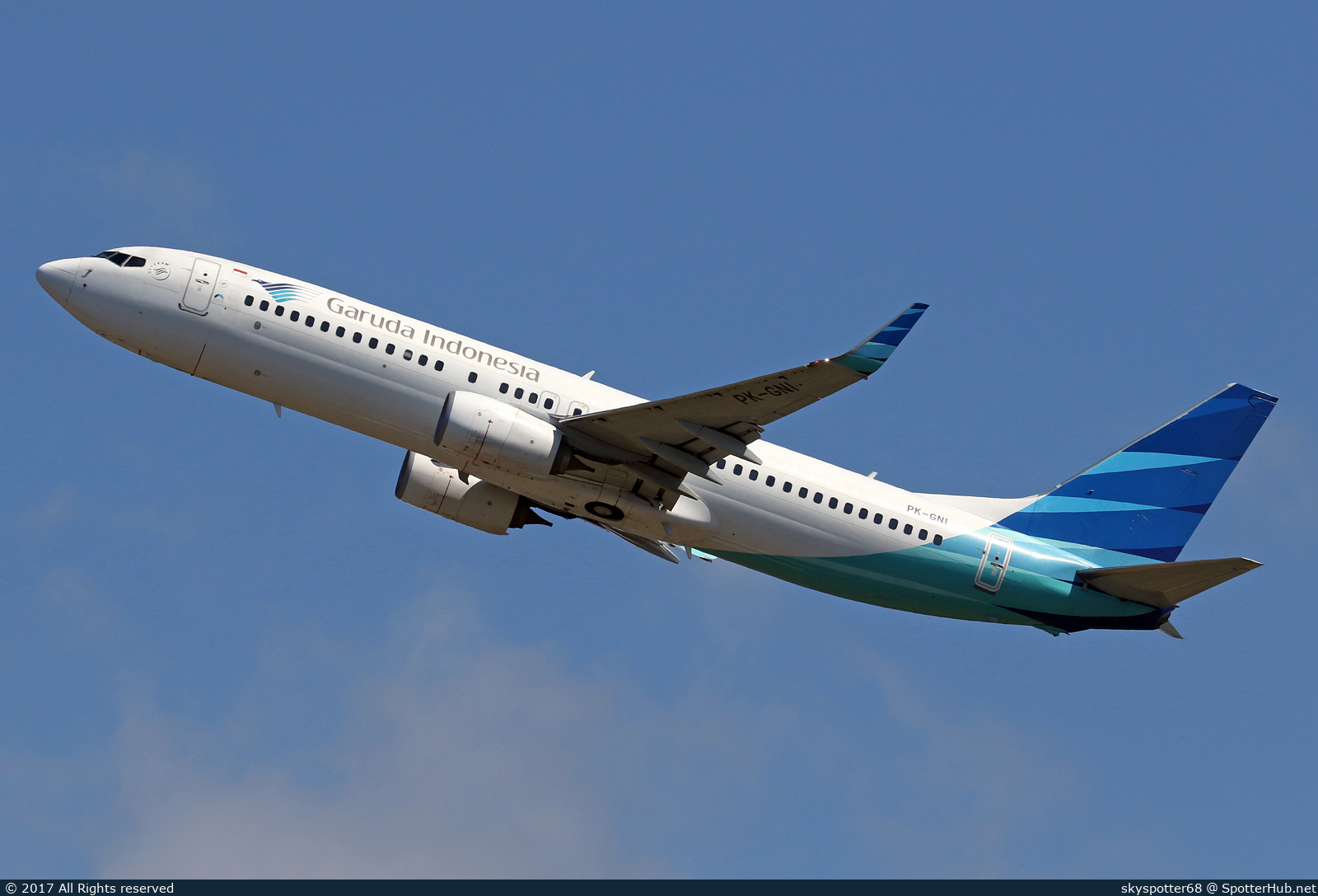 Photo of PK-GNI - Boeing 737-86N operated by Garuda Indonesia