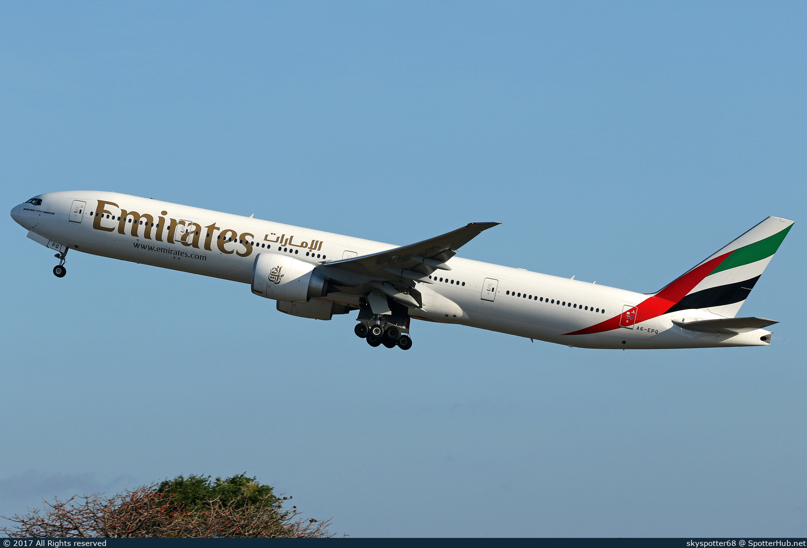 Photo of A6-EPQ - Boeing 777-31H(ER) operated by Emirates