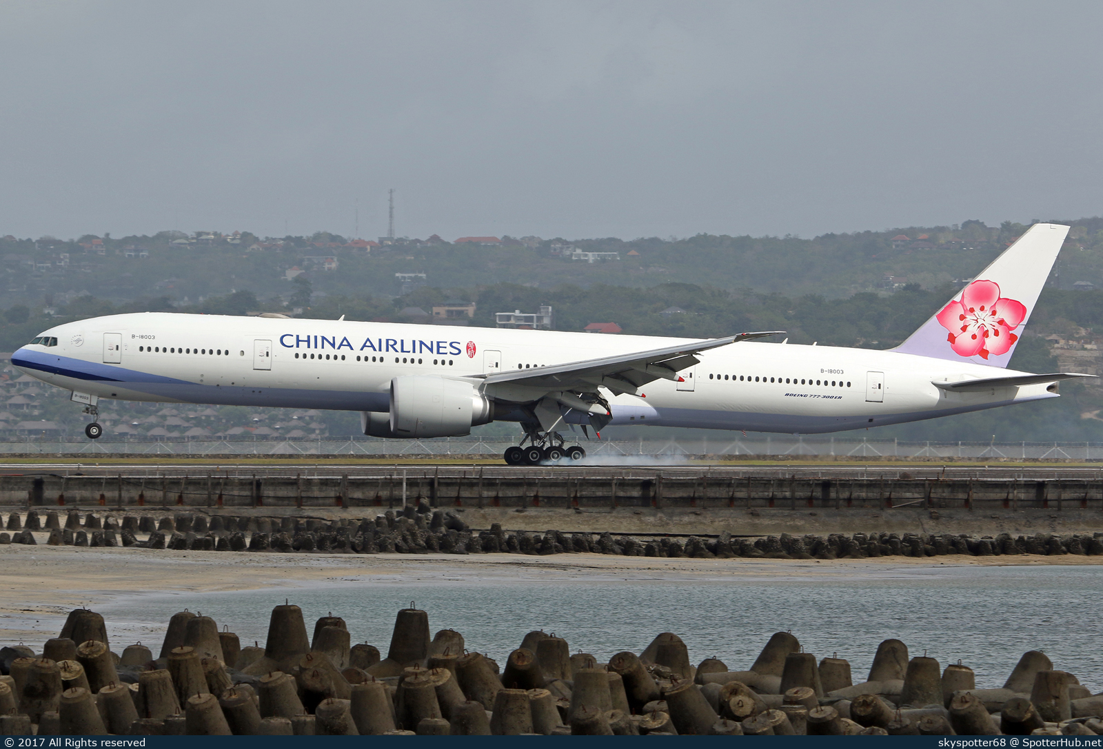 Photo of B-18003 - Boeing 777-309(ER) operated by China Airlines