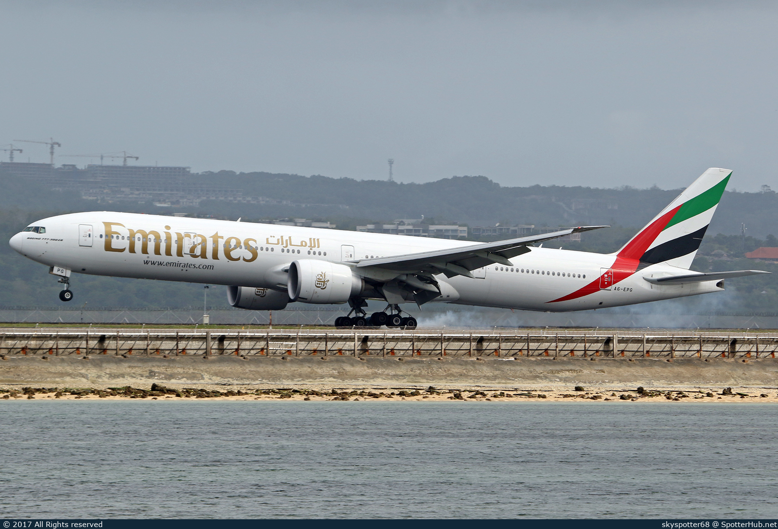 Photo of A6-EPG - Boeing 777-31H(ER) operated by Emirates