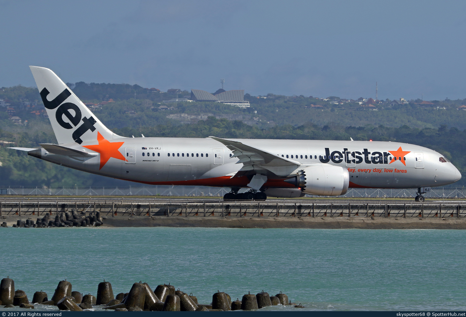Photo of VH-VKJ - Boeing 787-8 Dreamliner operated by Jetstar Airways
