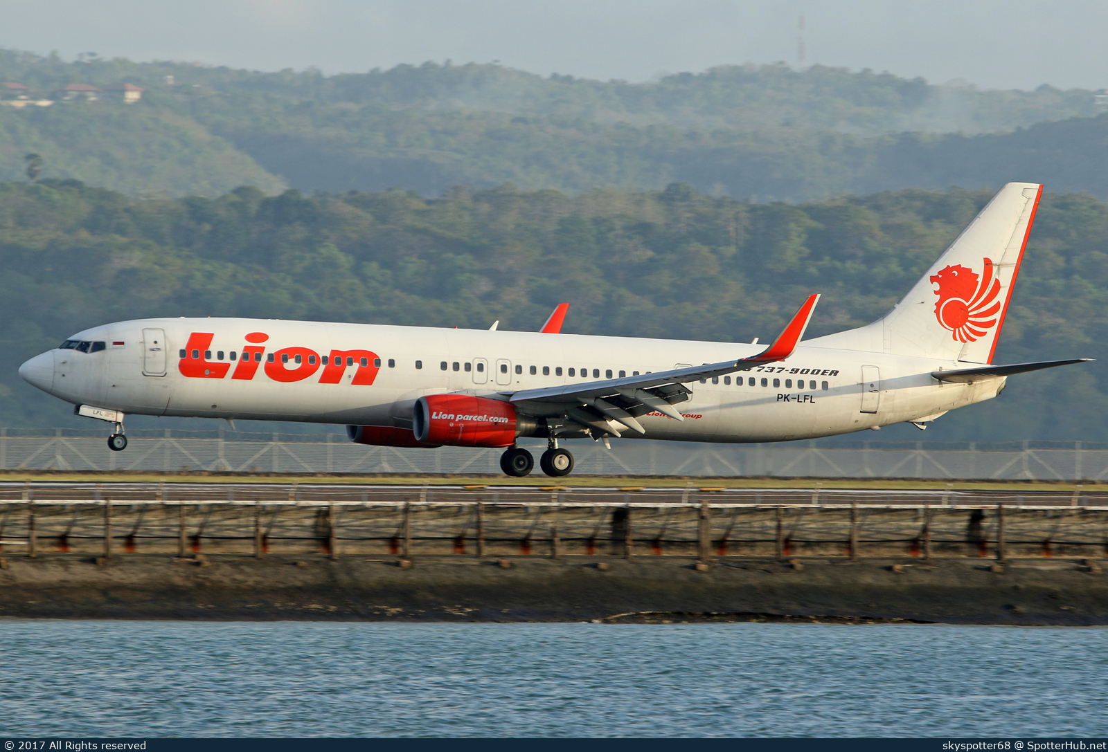 Photo of PK-LFL - Boeing 737-9GP(ER) operated by Lion Air