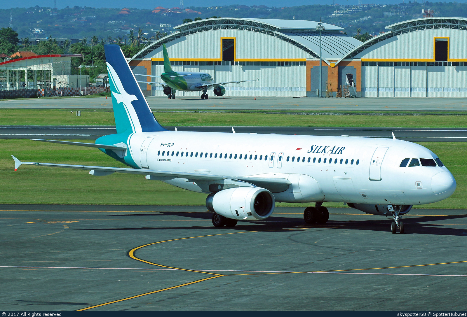Photo of 9V-SLP - Airbus A320-233 operated by SilkAir