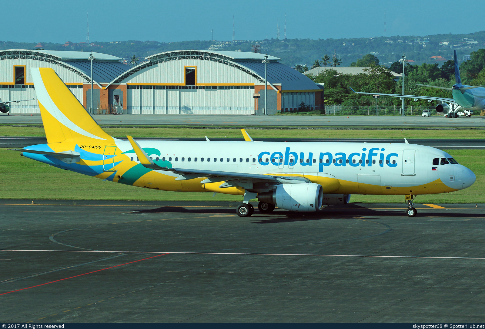 Photo of RP-C4108 - Airbus A320-214 operated by Cebu Pacific