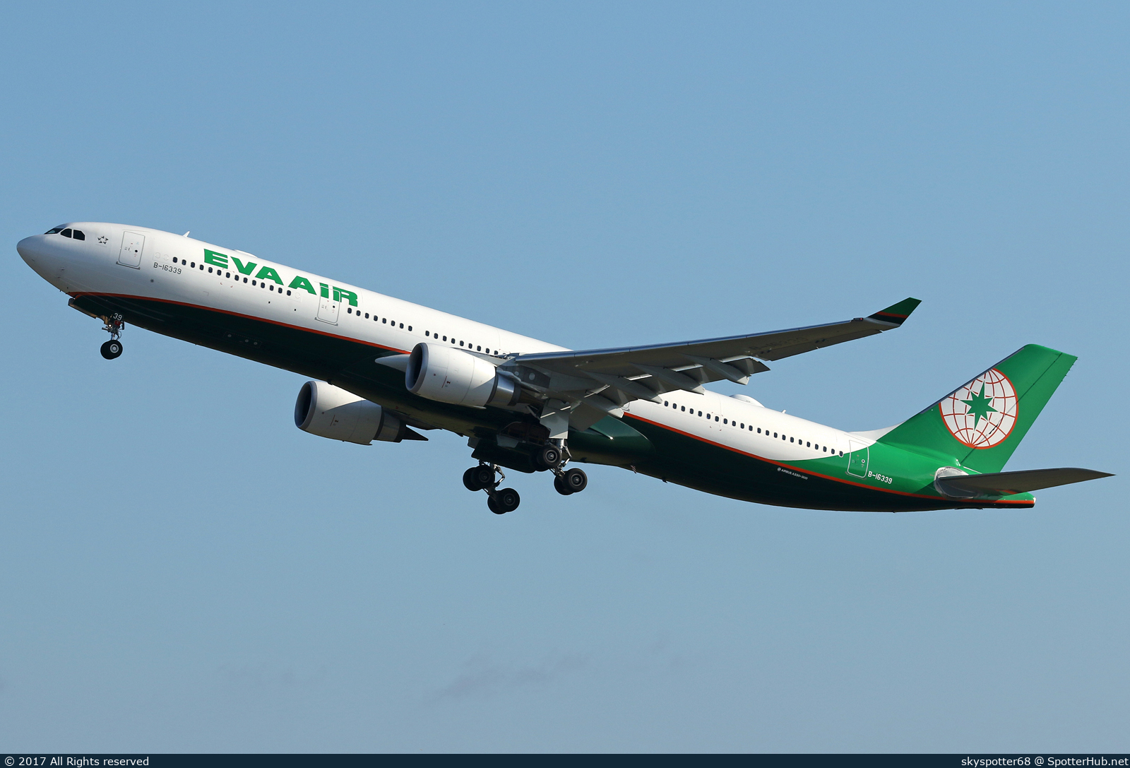Photo of B-16339 - Airbus A330-302 operated by EVA Air