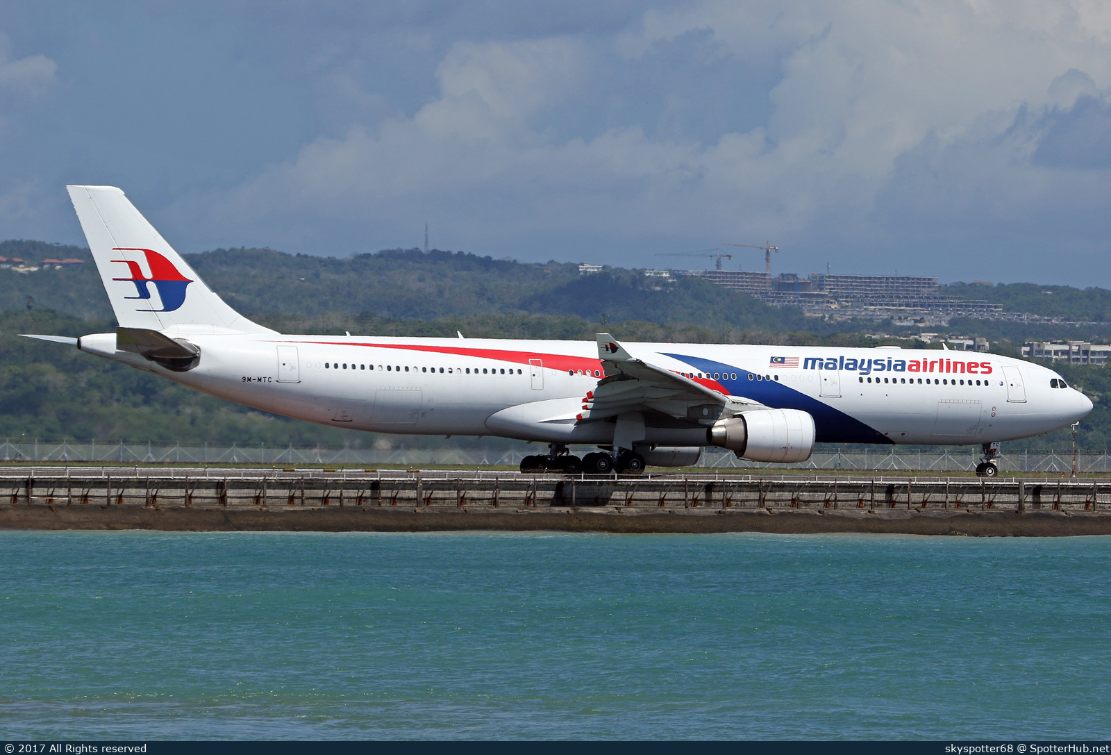 Photo of 9M-MTC - Airbus A330-323 operated by Malaysia Airlines