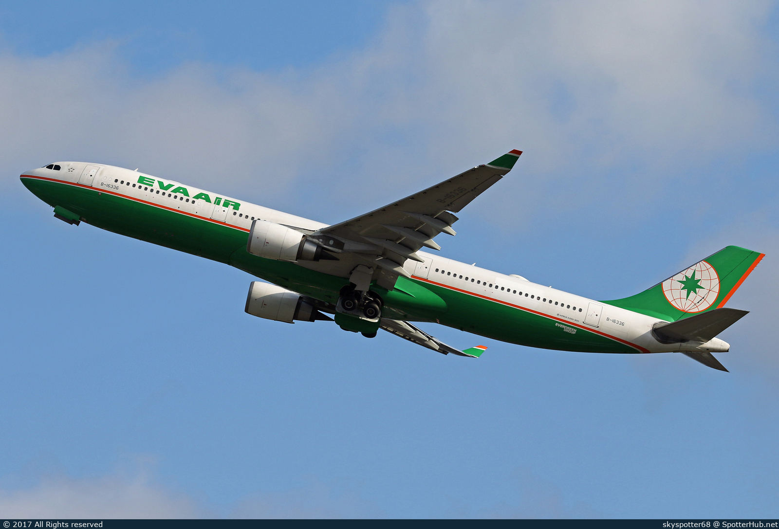 Photo of B-16336 - Airbus A330-302 operated by EVA Air