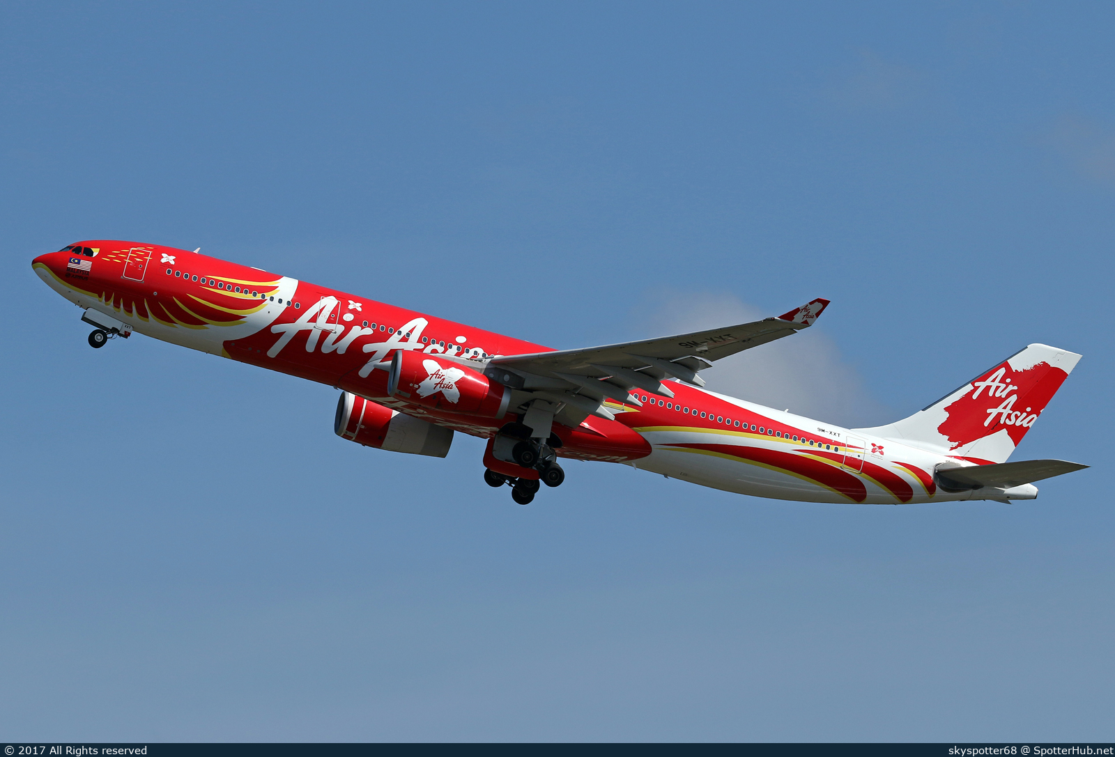 Photo of 9M-XXT - Airbus A330-343 operated by AirAsia X