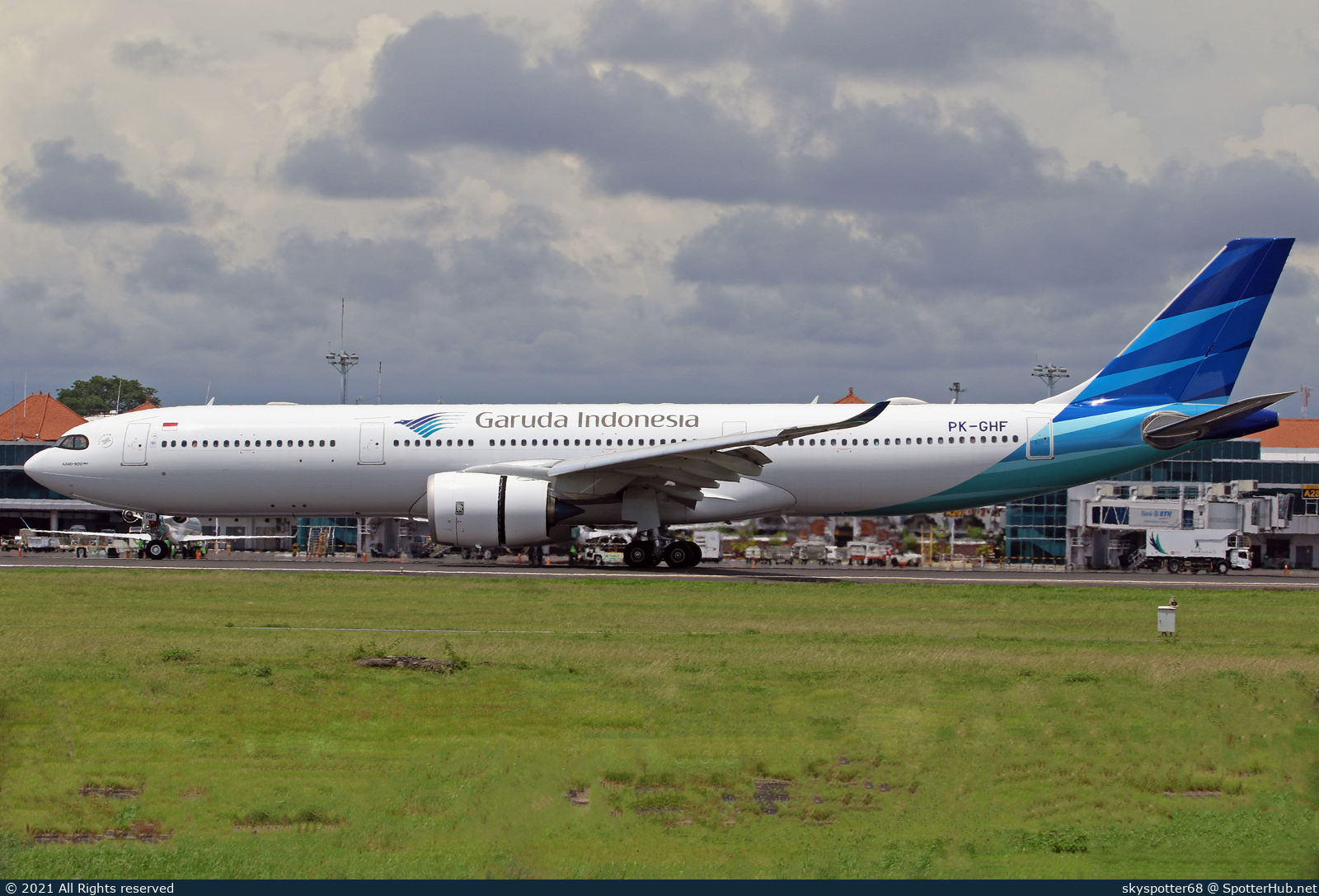 Photo of PK-GHF - Airbus A330-941 operated by Garuda Indonesia