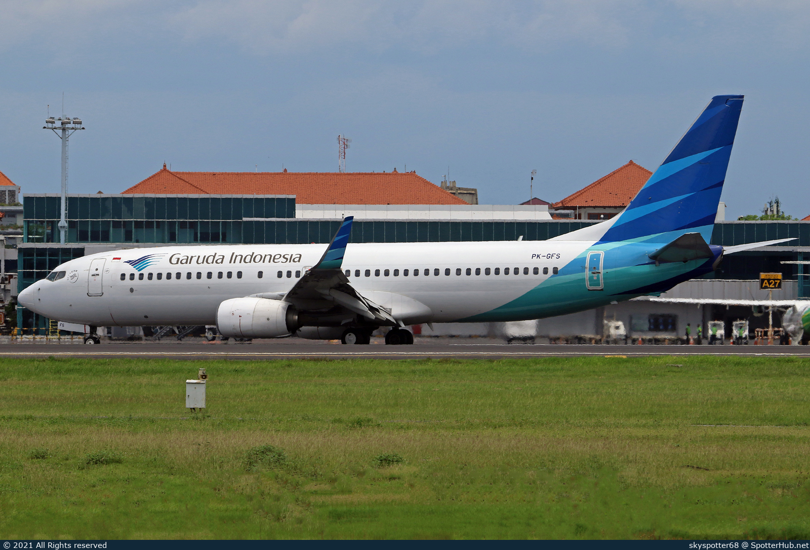 Photo of PK-GFS - Boeing 737-86N operated by Garuda Indonesia