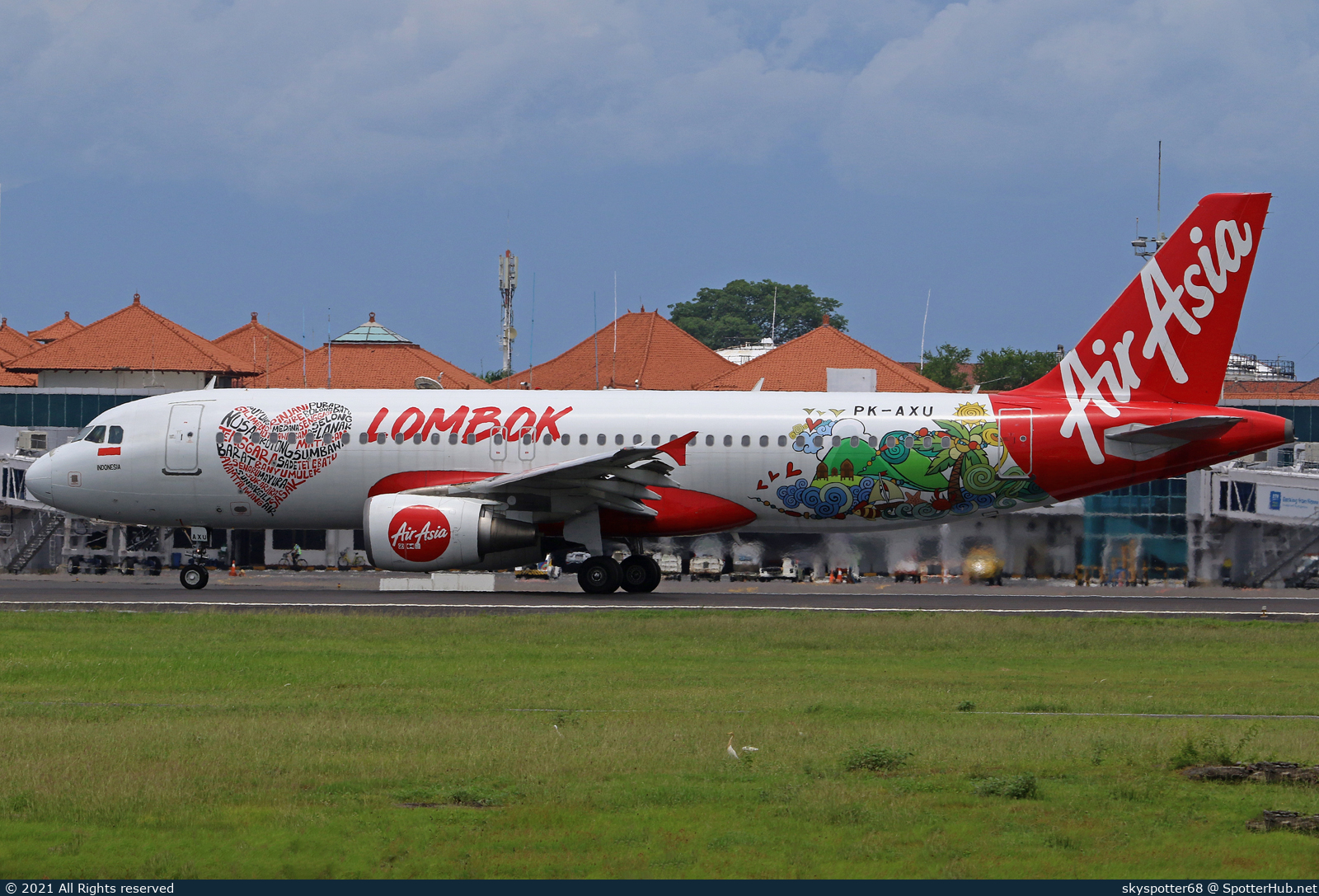Photo of PK-AXU - Airbus A320-216 operated by Indonesia AirAsia