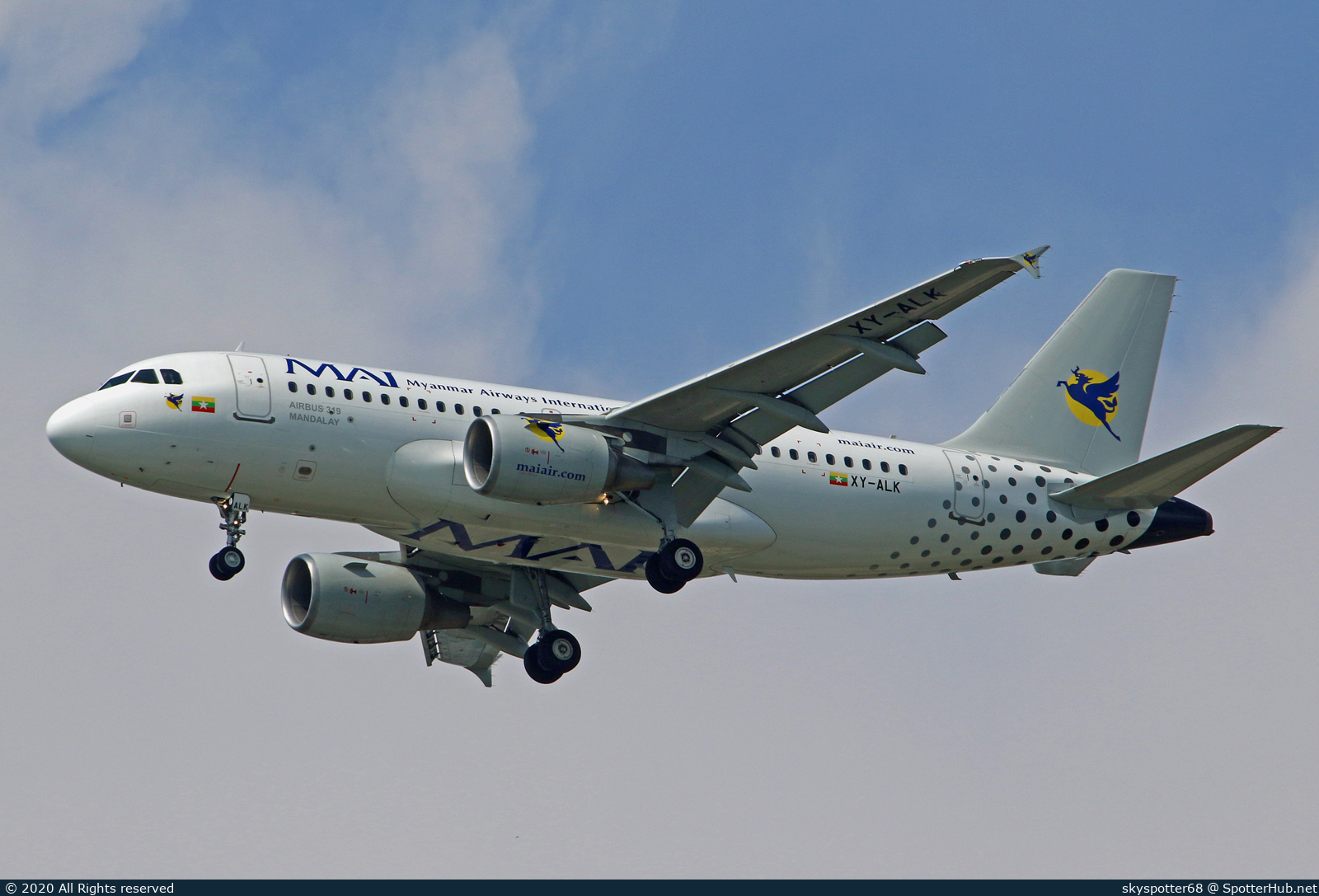 Photo of XY-ALK - Airbus A319-115 operated by Myanmar Airways International