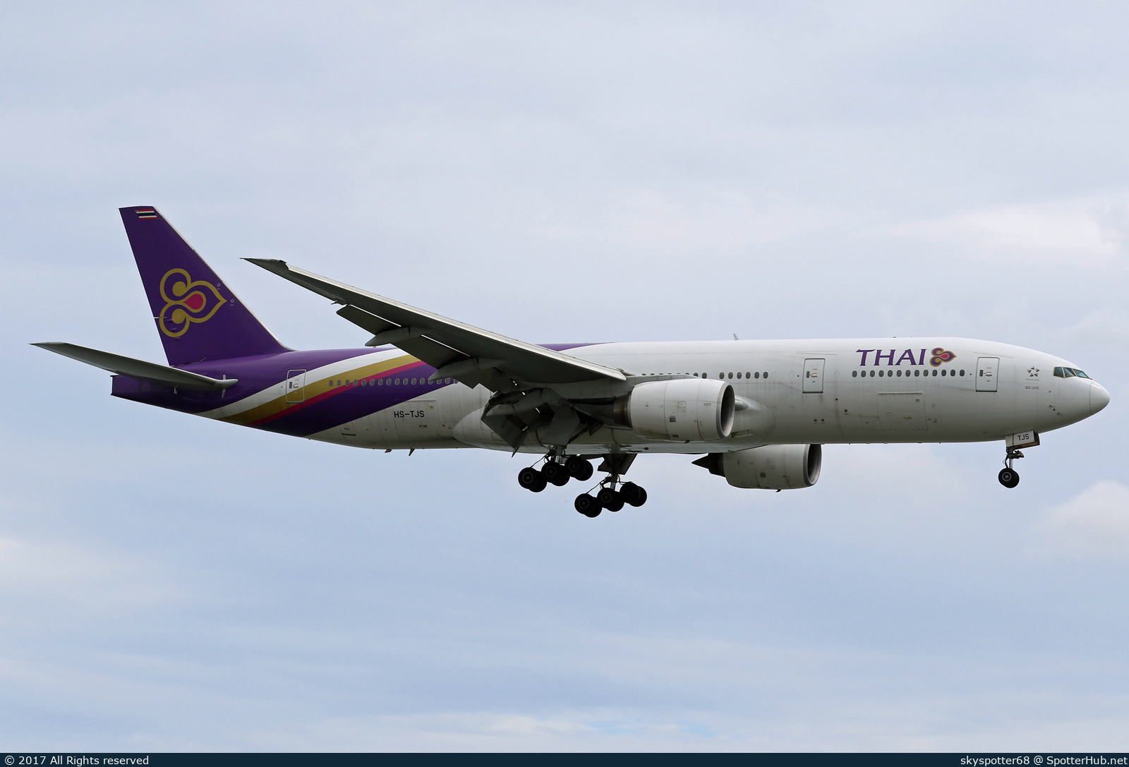 Photo of HS-TJS - Boeing 777-2D7(ER) operated by Thai Airways International