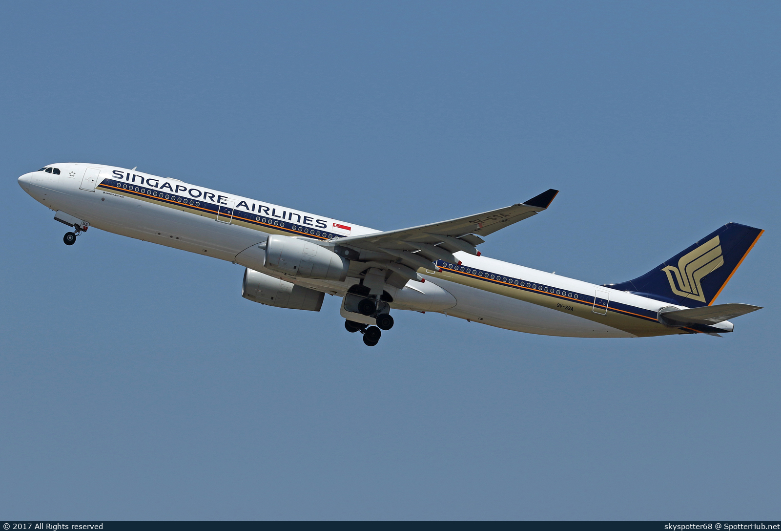 Photo of 9V-SSA - Airbus A330-343 operated by Singapore Airlines