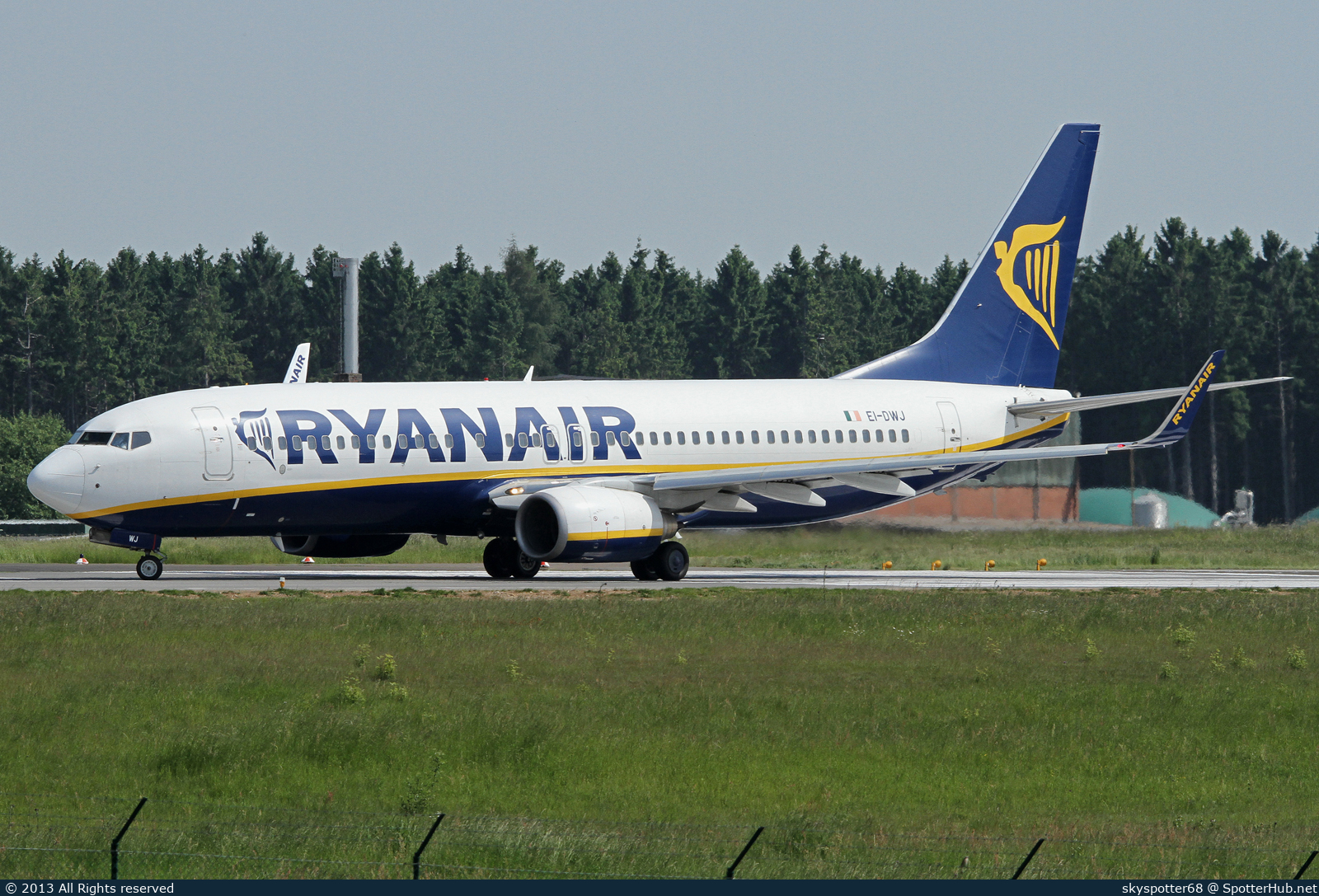 Photo of EI-DWJ - Boeing 737-8AS operated by Ryanair