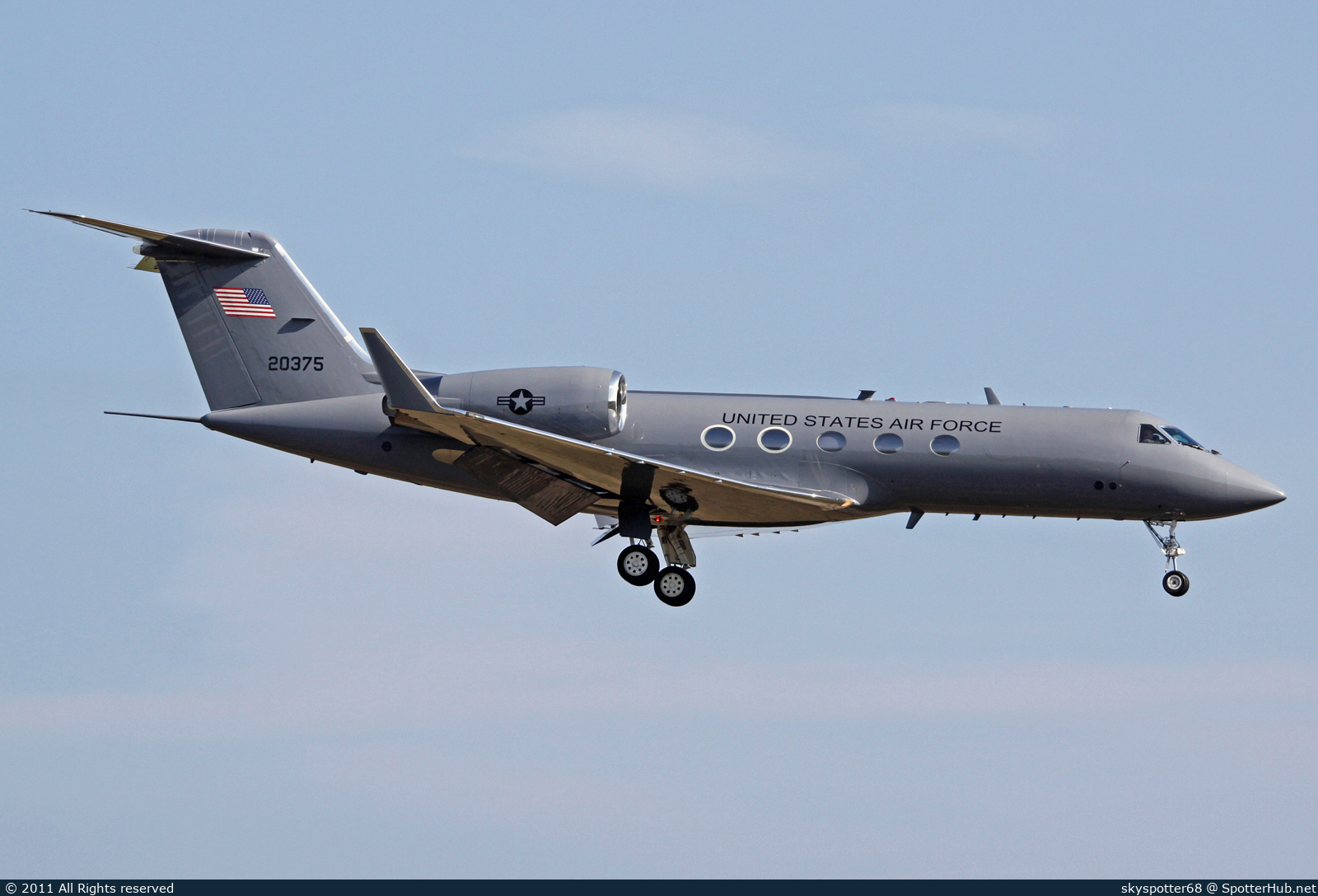 Photo of 92-0375 - Gulfstream C-20H operated by US Air Force