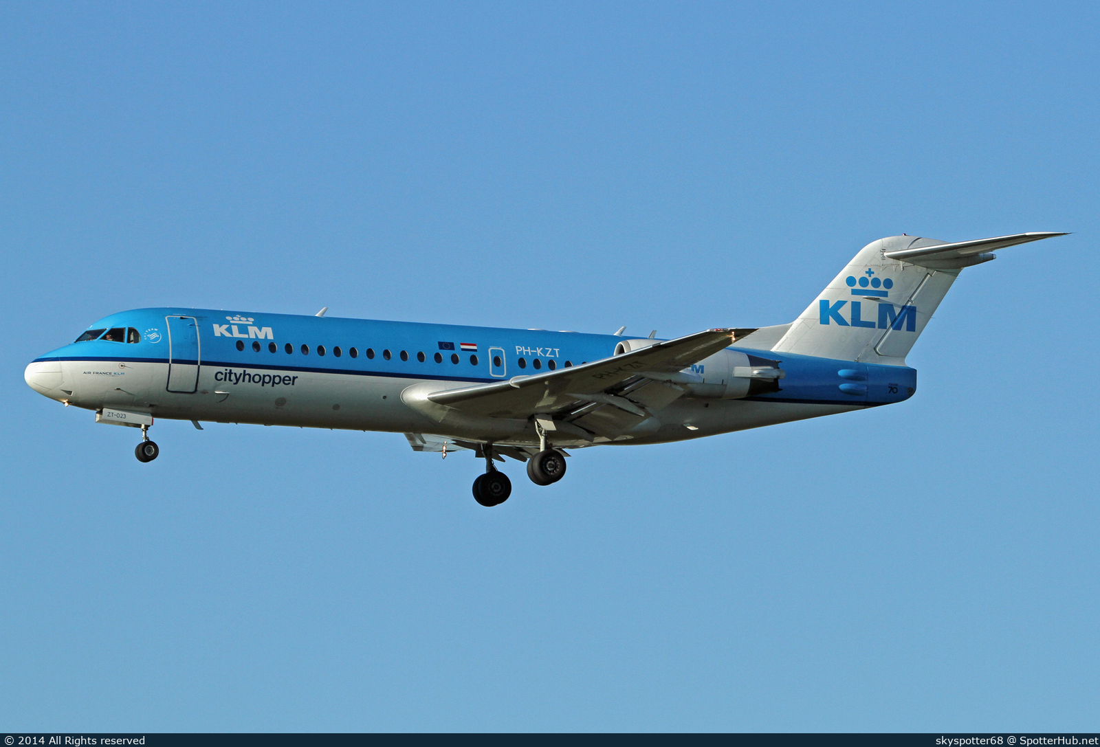 Photo of PH-KZT - Fokker 70 operated by KLM Cityhopper