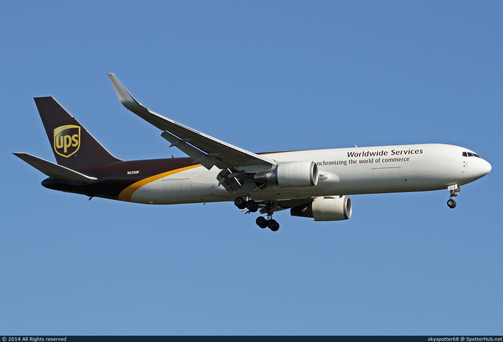 Photo of N325UP - Boeing 767-34AF operated by UPS United Parcel Service