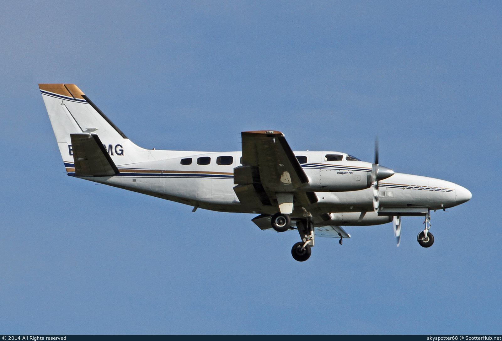 Photo of EI-DMG - Cessna 441 Conquest II operated by Dawn Meats Group