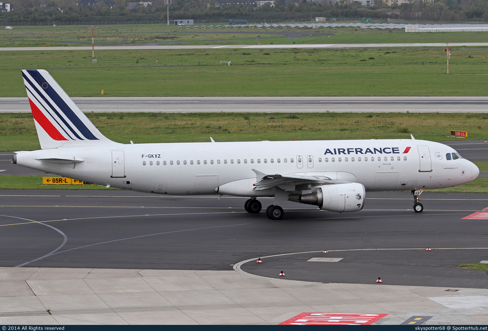 Photo of F-GKXZ - Airbus A320-214 operated by Air France