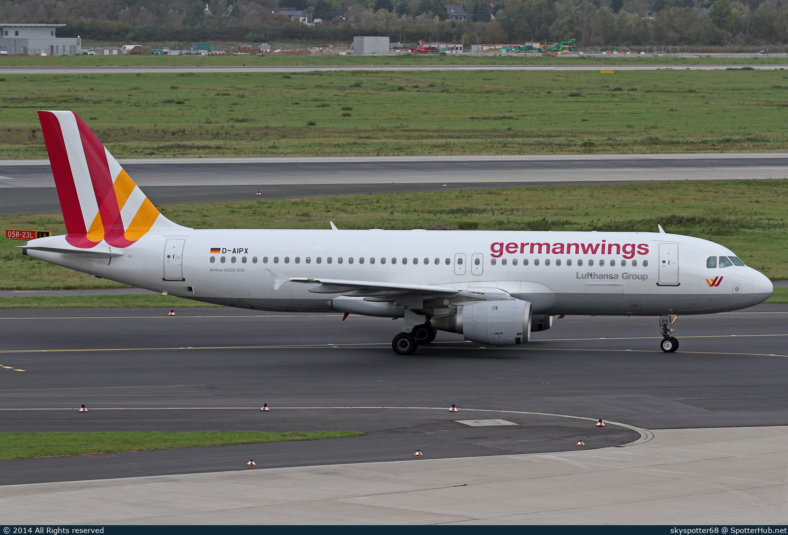 Photo of D-AIPX - Airbus A320-211 operated by Germanwings