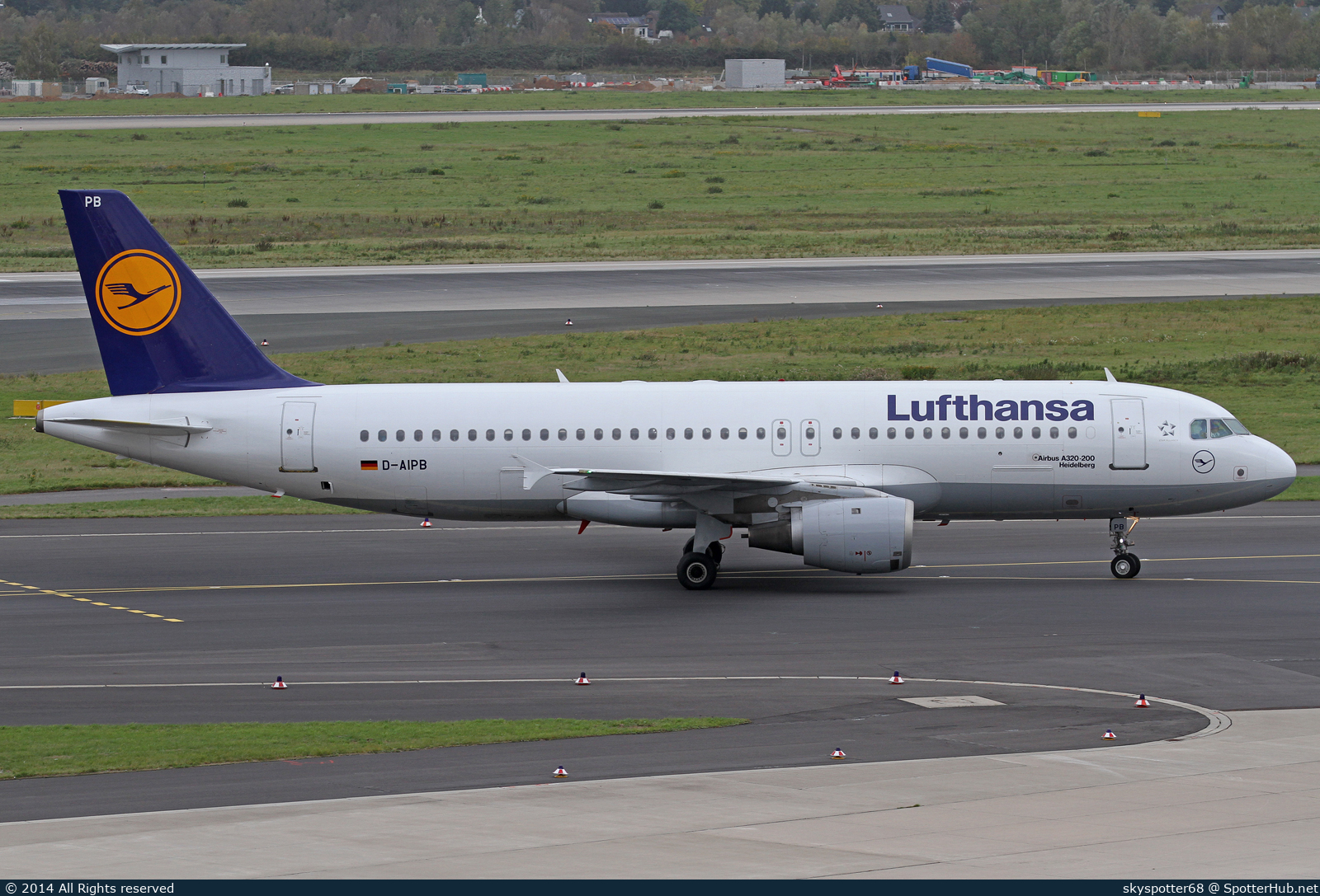 Photo of D-AIPB - Airbus A320-211 operated by Lufthansa
