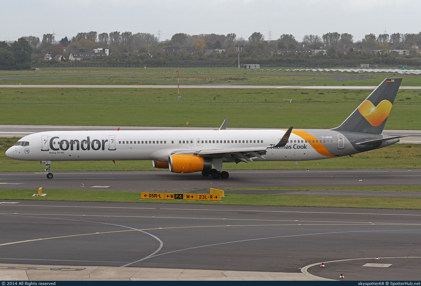 Photo of D-ABOK - Boeing 757-330 operated by Condor